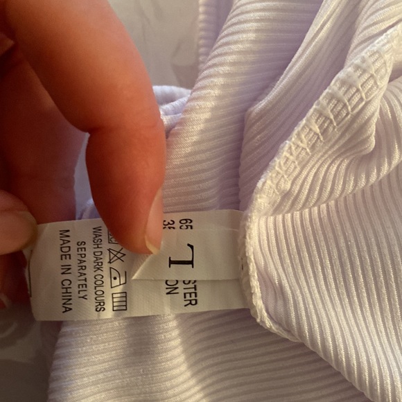 Ribbed Sleeveless Bodysuits (amazon) - Picture 7 of 7